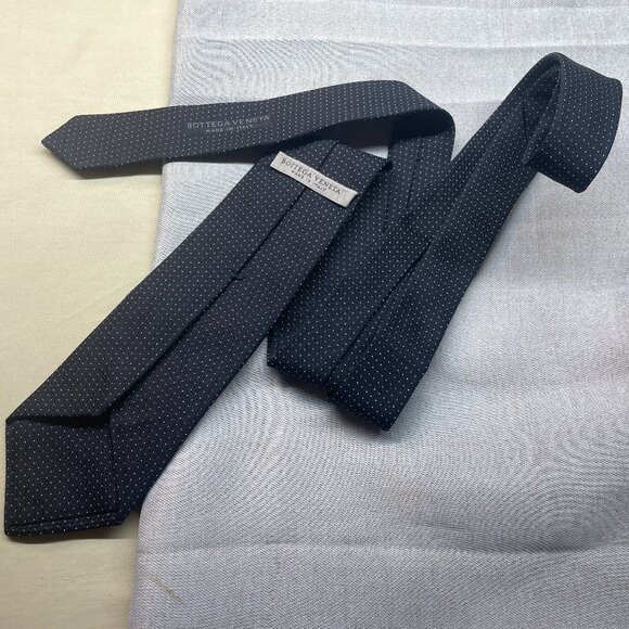 BOTTEGA VENETA SILK POLKA TIE - Picture 1 of 7